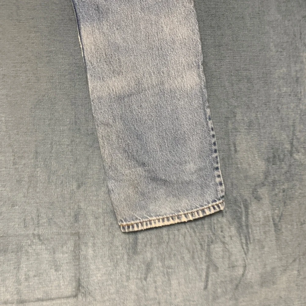 Levi's 505 Jeans Mens 31x30 Blue Light Wash Denim Cotton Distressed Regular Fit